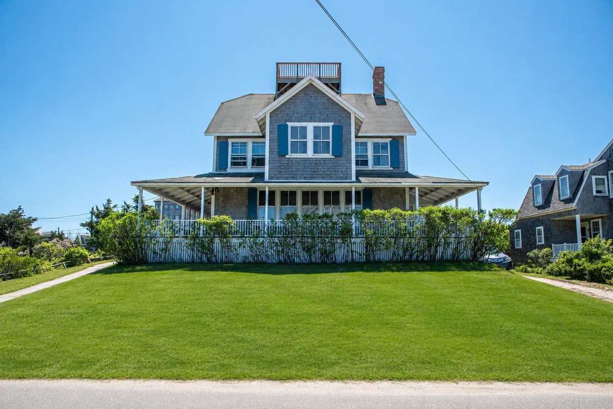 Brant Point- 34 Hulbert Avenue placeholder
