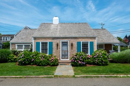 Brant Point- 1 East Lincoln Avenue Image