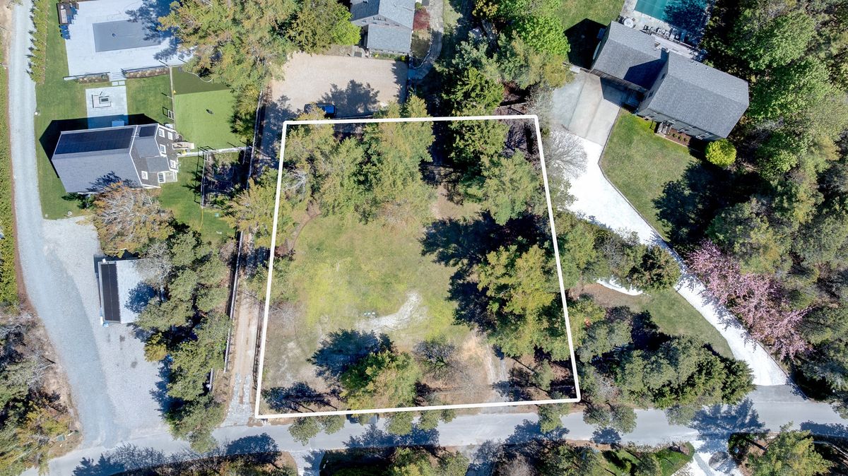 Mid Island- 10A Bayberry Lane placeholder