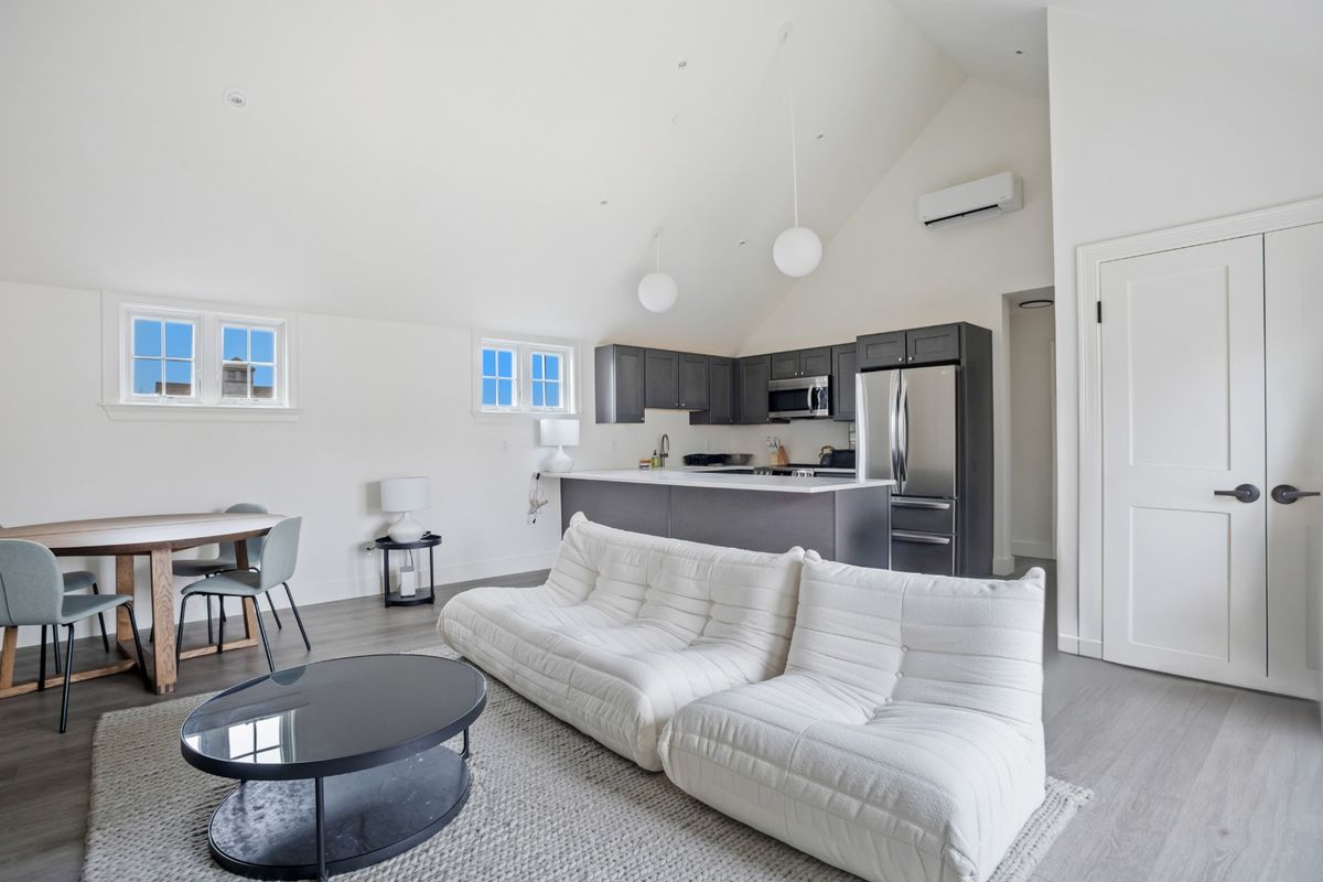 2nd Floor Apartment