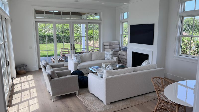 Rental Image 9