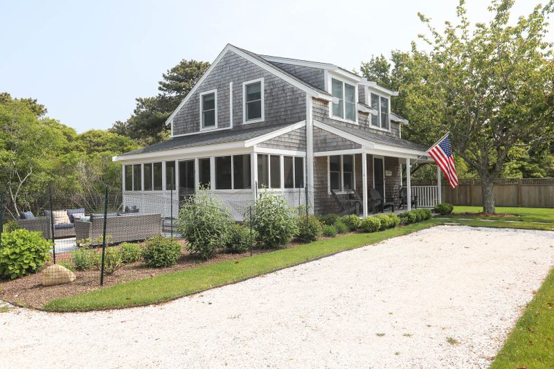 20 Field Ave Cottage Image