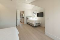 Rental Image 24