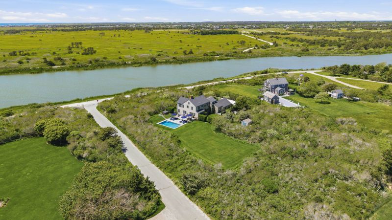 142 Miacomet Rd Image