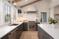 Rental Image 10