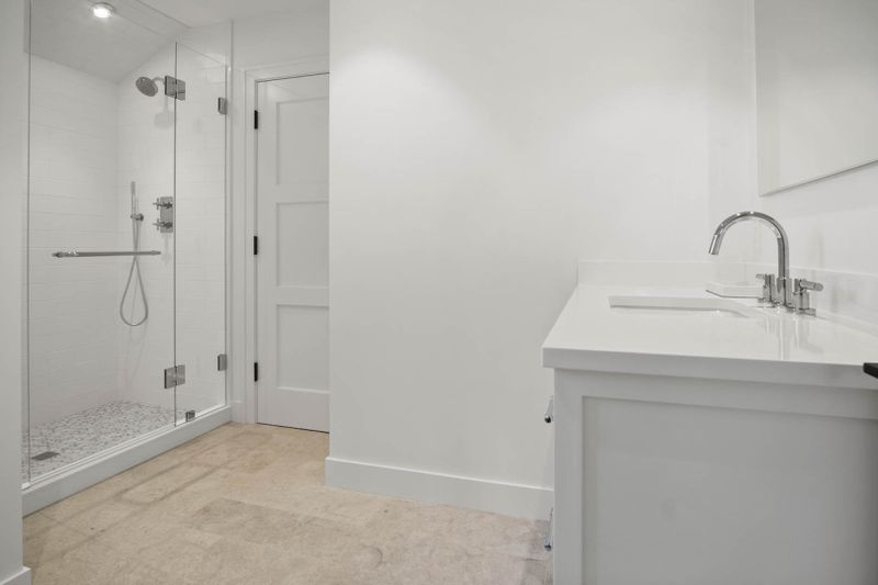 Rental Image 18