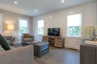 Rental Image 6