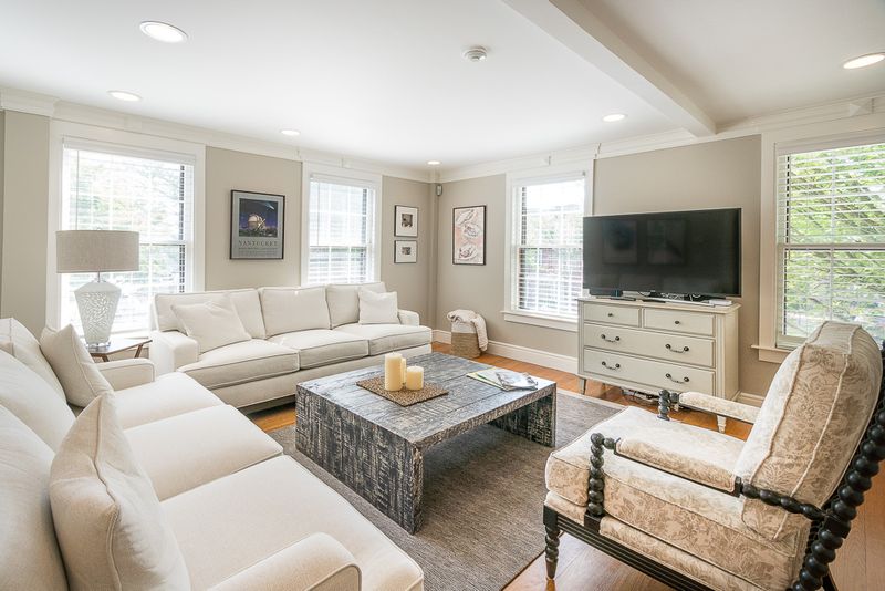 Rental Image 6