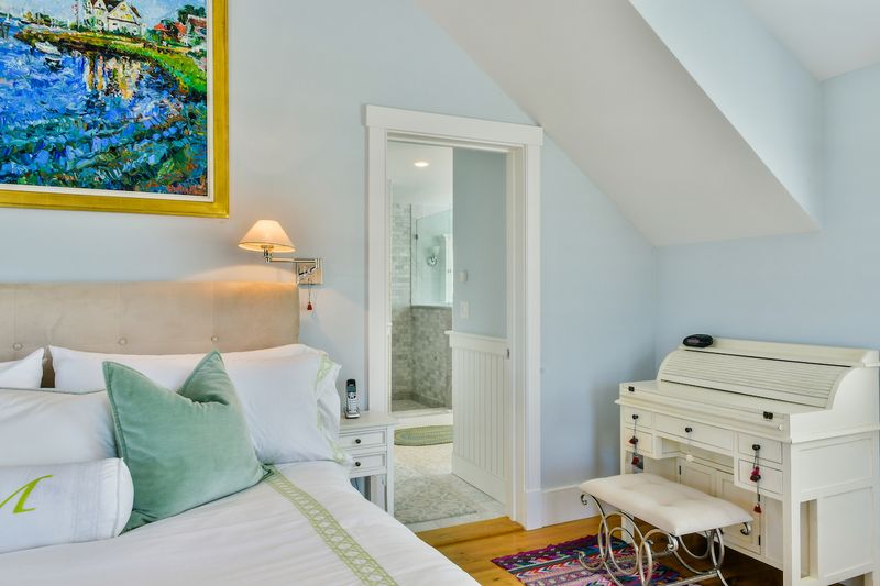 Rental Image 33