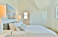 Rental Image 16