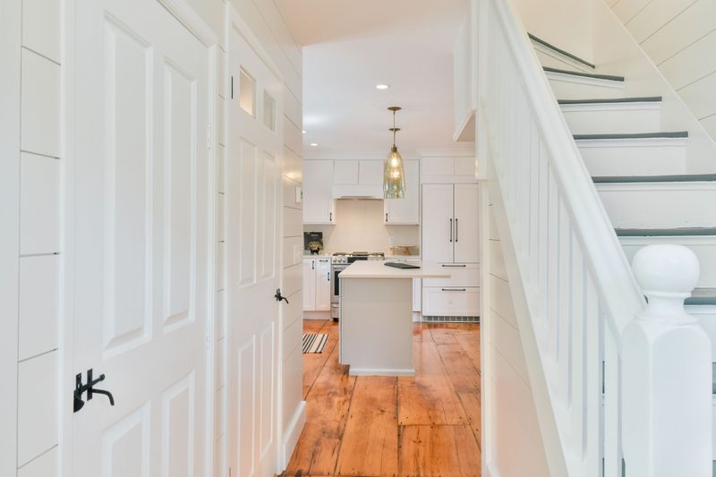 Rental Image 9