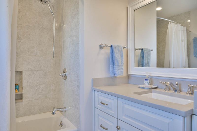 Rental Image 27