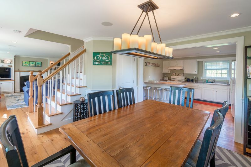 Rental Image 10