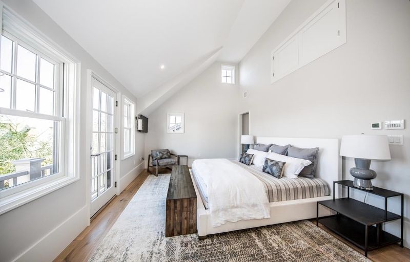 Rental Image 19