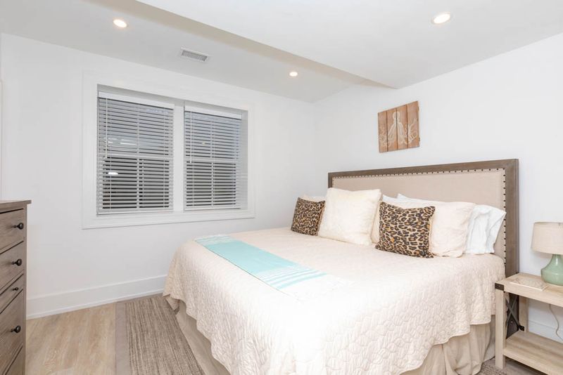 Rental Image 18