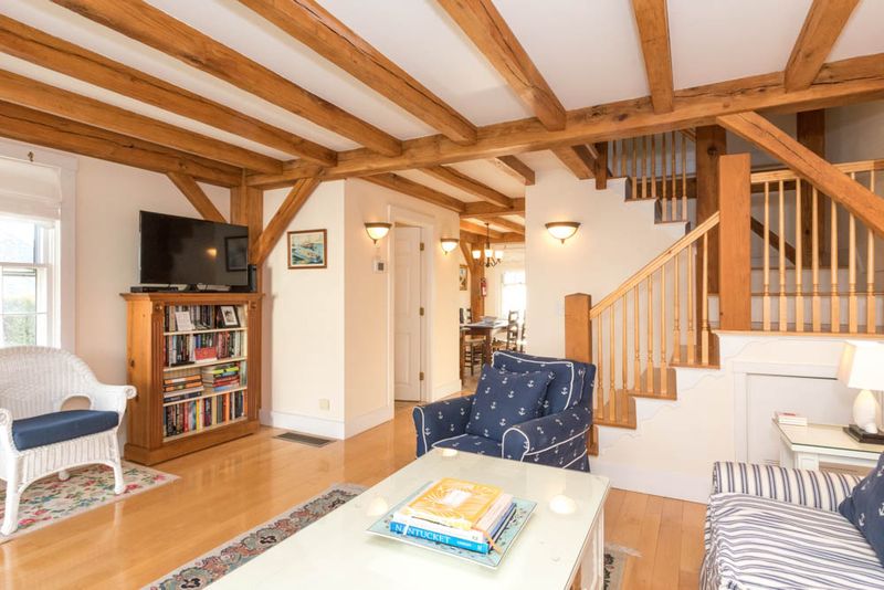 Rental Image 9