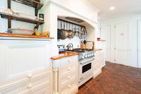 Rental Image 8