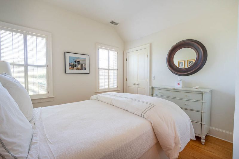 Rental Image 12