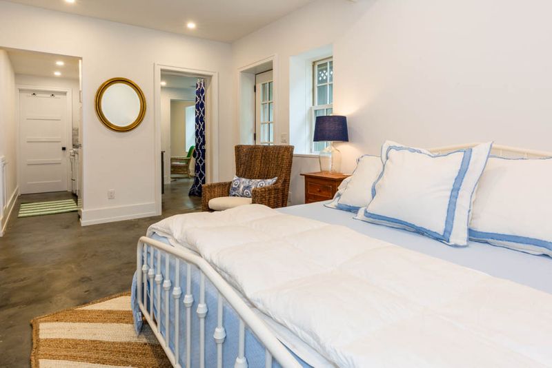 Rental Image 11