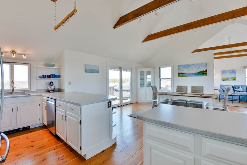 Rental Image 6