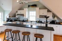 Rental Image 9