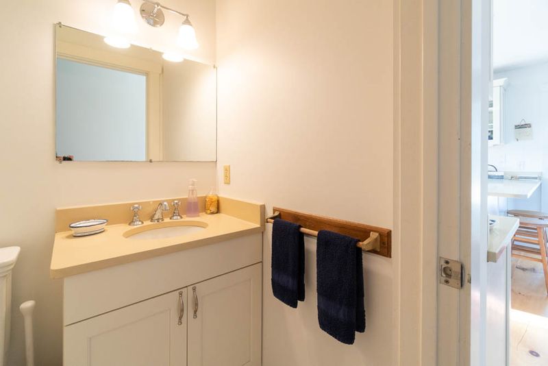 Rental Image 8