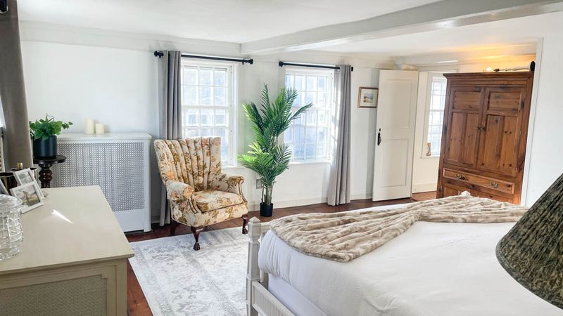 Rental Image 11