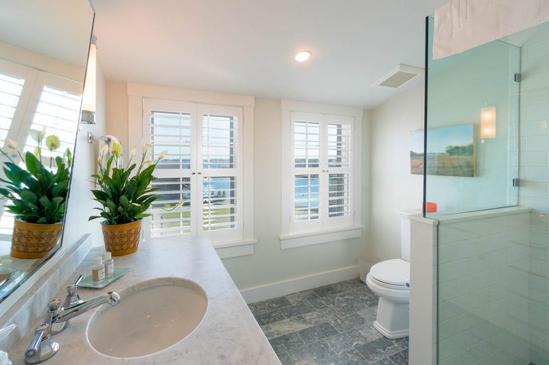 Rental Image 8