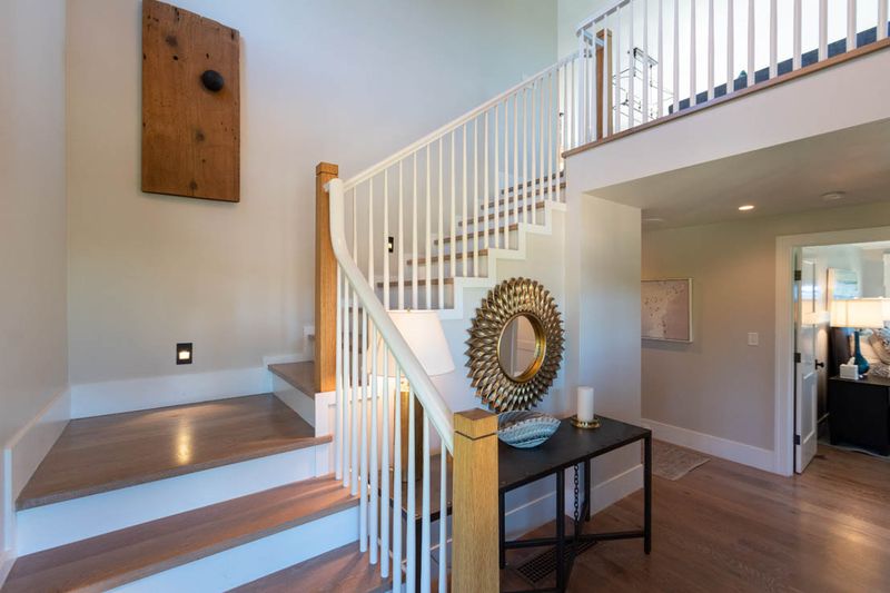 Rental Image 2