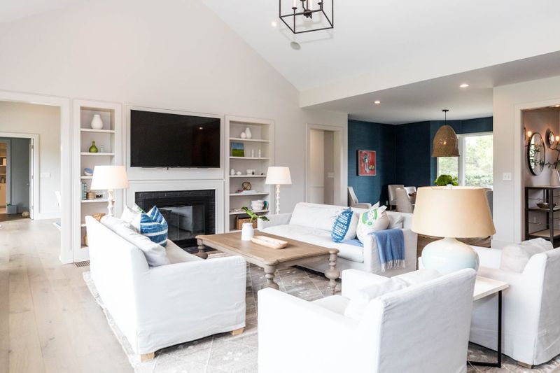 Rental Image 9