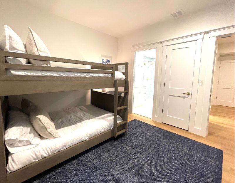 Rental Image 29