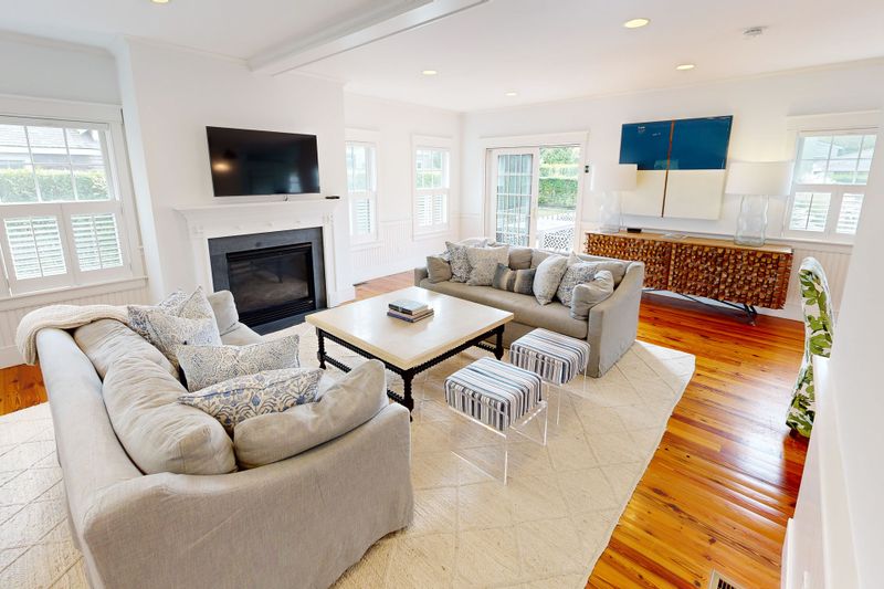 Rental Image 7