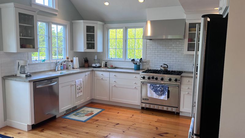 Rental Image 9