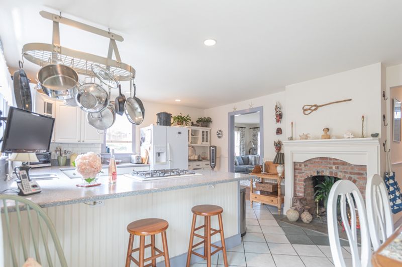 Rental Image 6