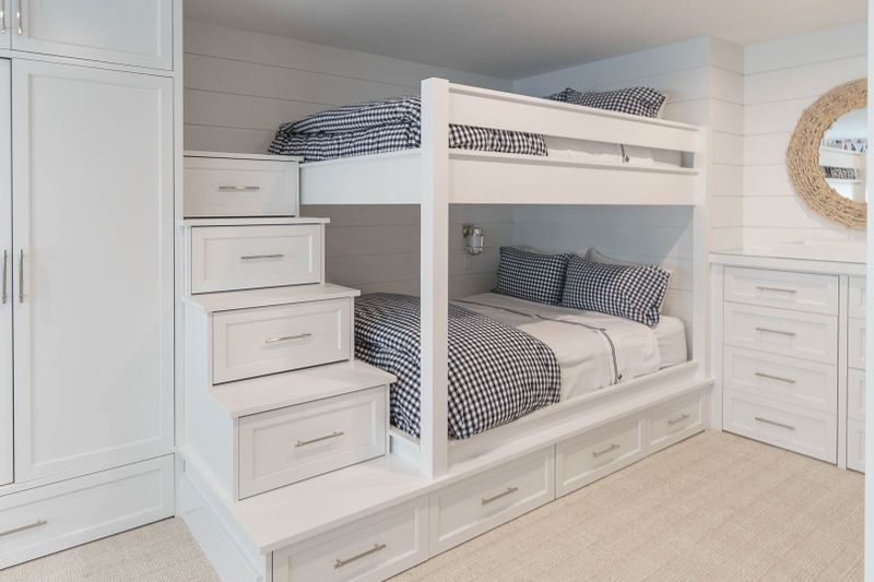 Rental Image 33