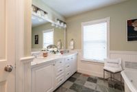 Rental Image 22
