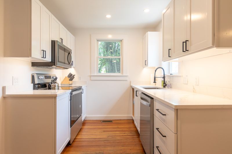Rental Image 7