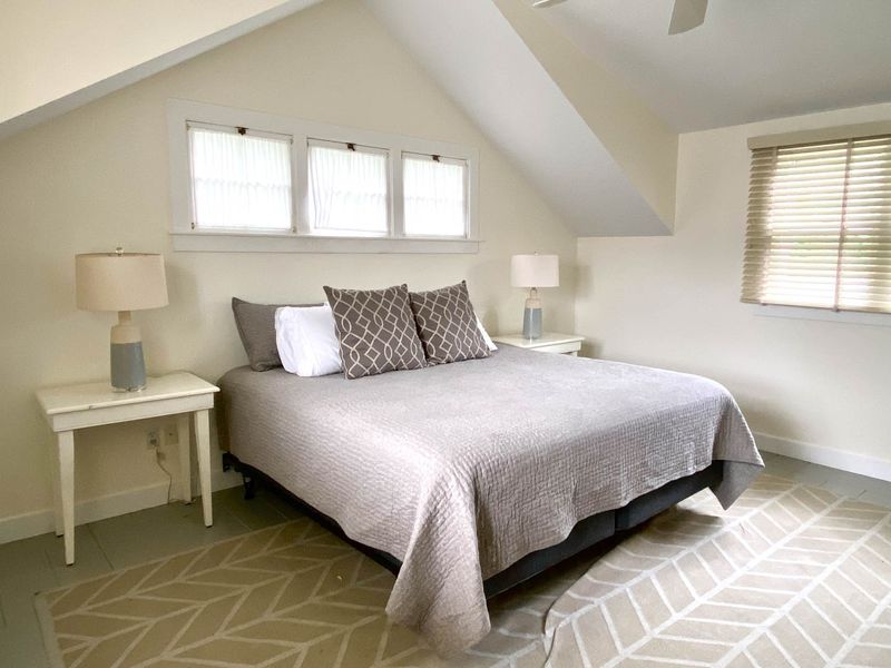 Rental Image 8