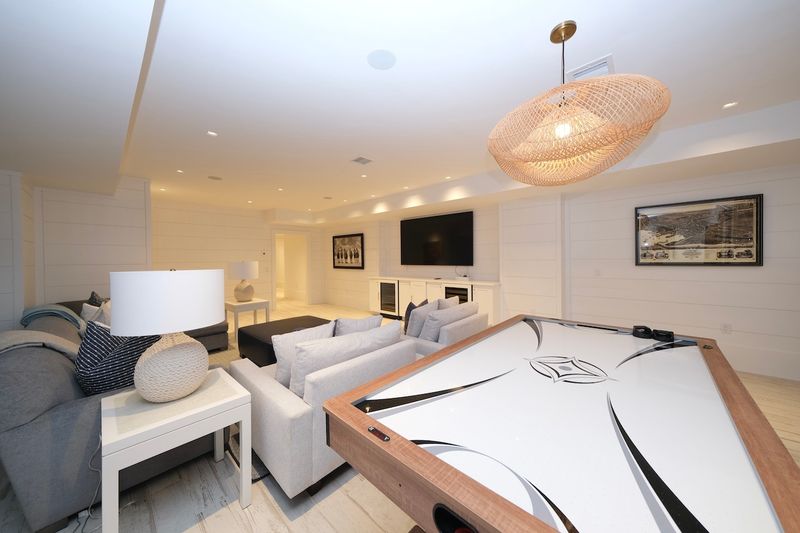 Rental Image 32